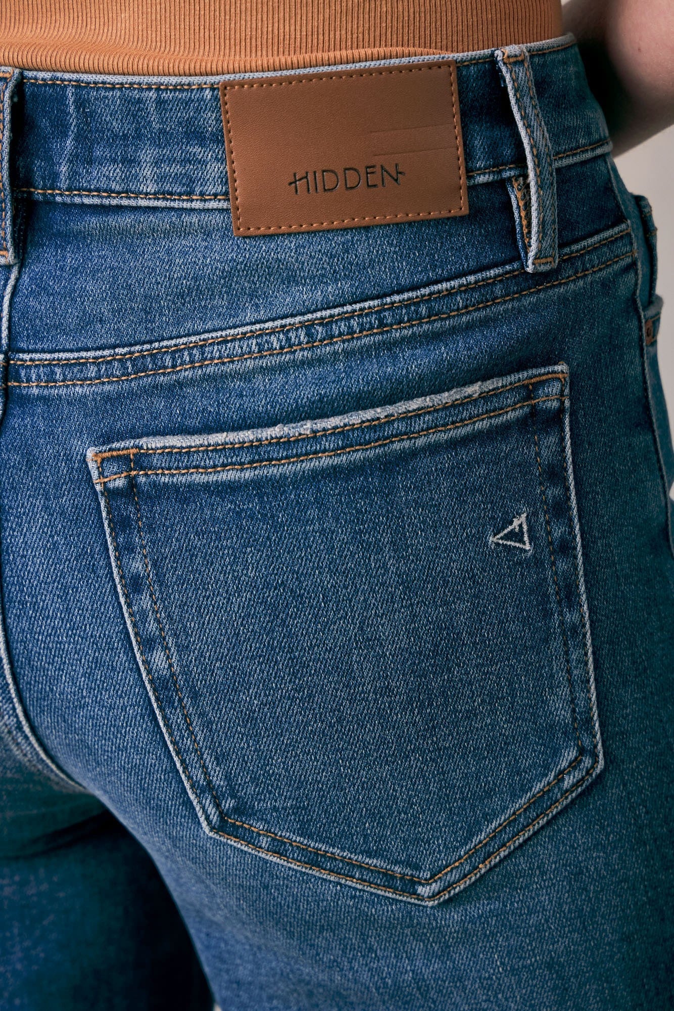 Classic Straight Women's Jeans with Stretch Fabric | Comfortable Fit for Everyday Style 6