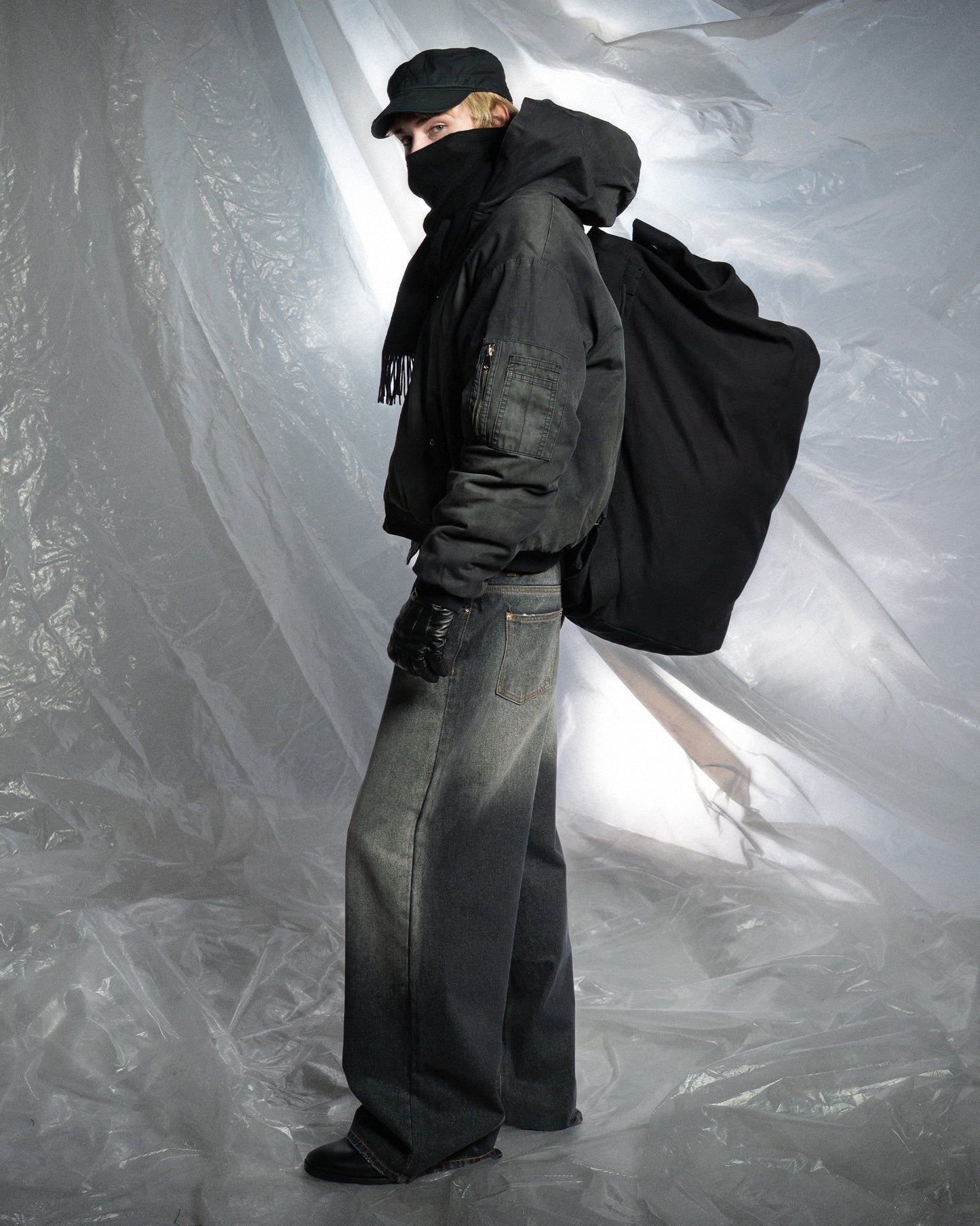 Vintage Collection | Black Baggy Jeans with Relaxed Fit | Comfortable Denim for Everyday Style 6