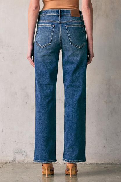 Classic Straight Women's Jeans with Stretch Fabric | Comfortable Fit for Everyday Style 2