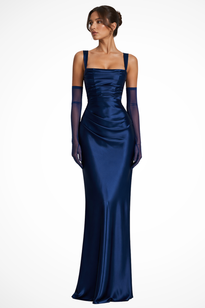 Elegant Maxi Dress | White Maxi Dress with Ruched Bodice & Coordinated Accessories for Formal Events 3