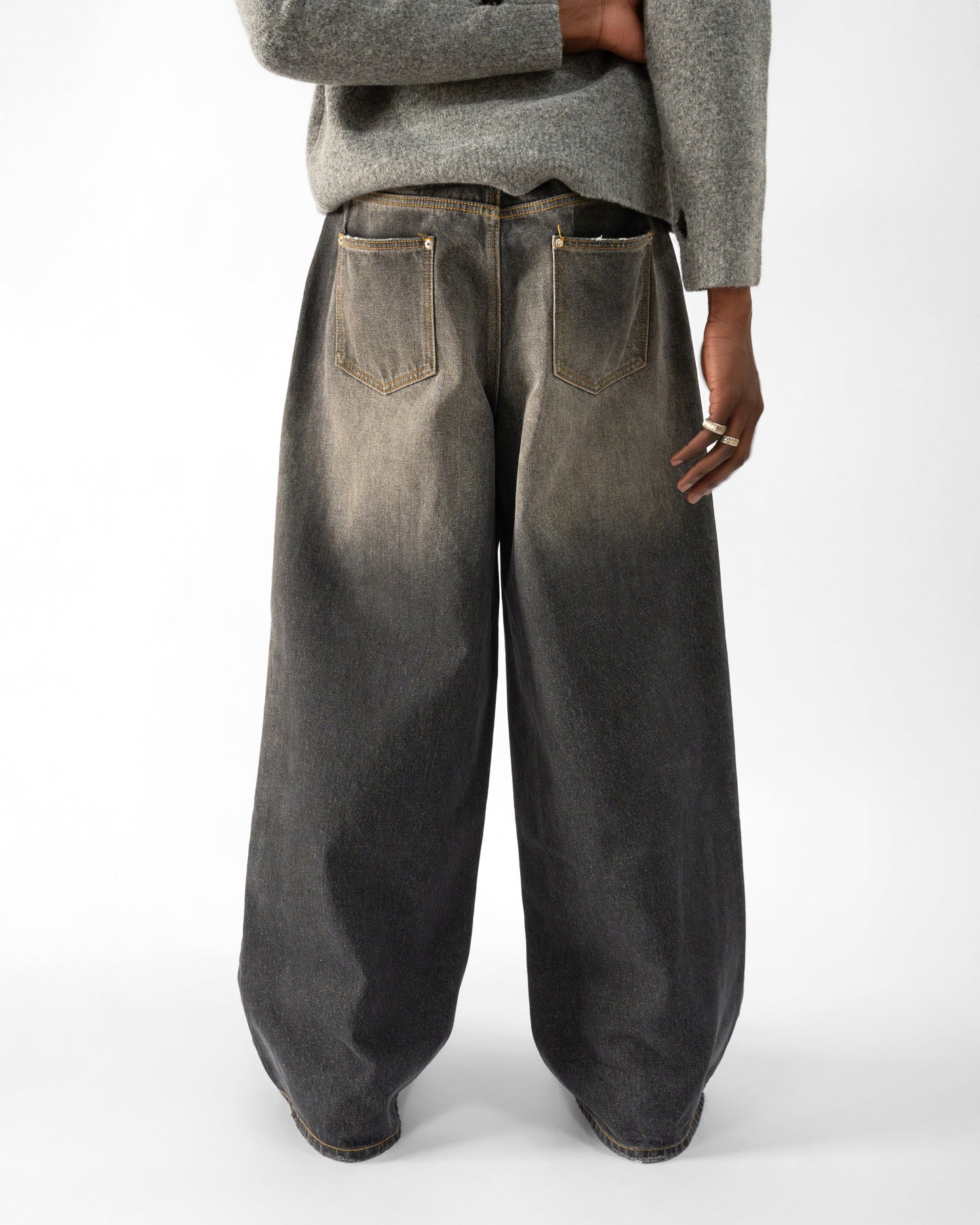 Vintage Collection | Black Baggy Jeans with Relaxed Fit | Comfortable Denim for Everyday Style 5